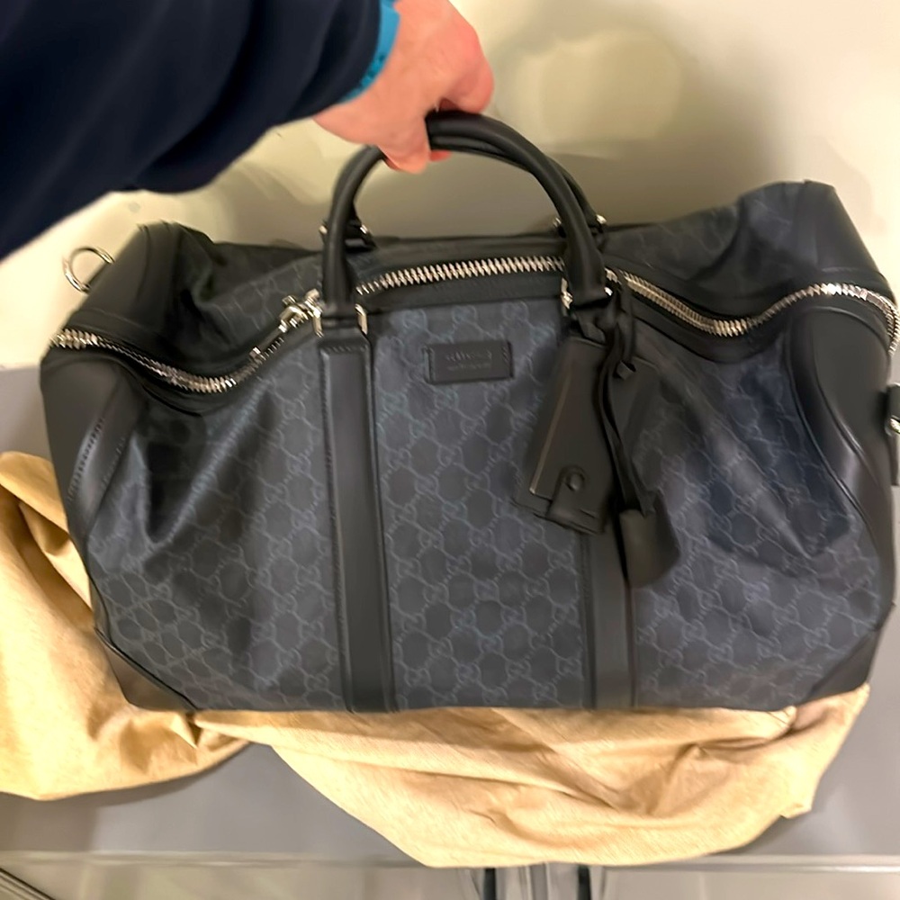 Gucci Black Duffel Bag - Picture 2 of 7